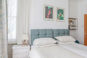 4 Glenthorne House