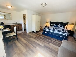 Riverfront Lodging