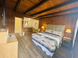 Riverfront Lodging