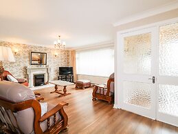 27 Pinewood Hill