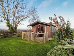 Holly Lodge