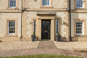40 Bowmont Court