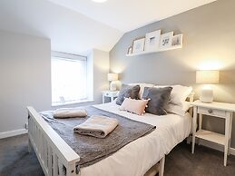 Driftwood Terrace