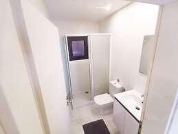 The White Pearl Apartment