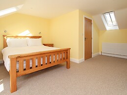 The Stables, Burton Bradstock