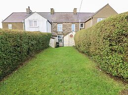 2 Sea View Cottage
