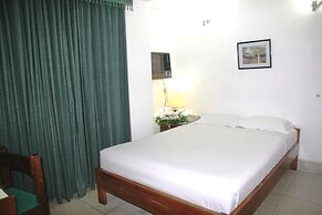White House Hotel