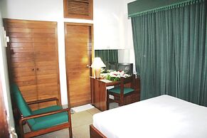 White House Hotel