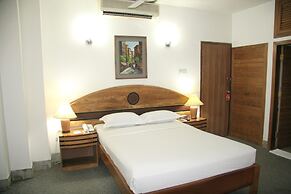 White House Hotel