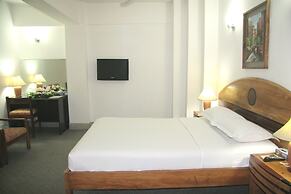 White House Hotel