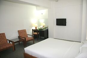 White House Hotel