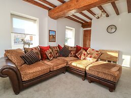 1 Rodgers Mews