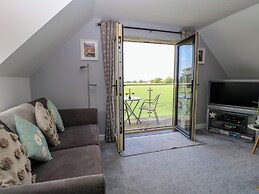 Spinney's Den