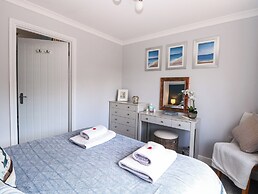 Spinney's Den