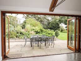 Clynnog House