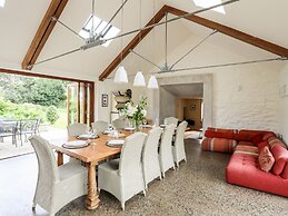 Clynnog House
