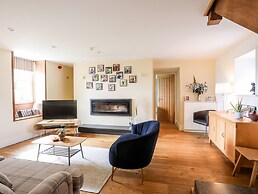 Clynnog House