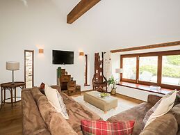 Clynnog House