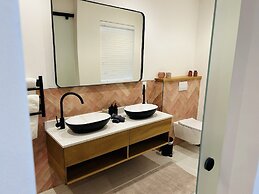 Mirabelle Guesthouse