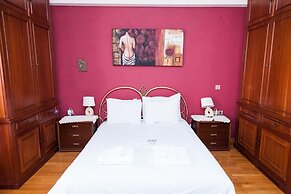 Elegant  Spacious Marousi Apt