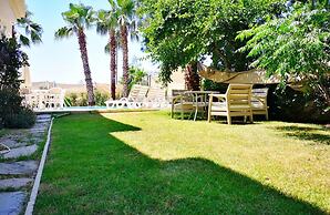 Exceptional Villa With Private Pool in Antalya