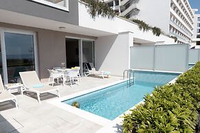 Romana Beach Resort