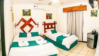 VAL HOTEL