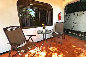 VAL HOTEL