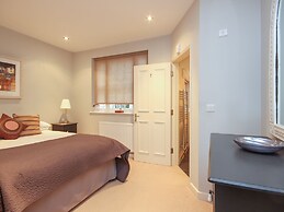 Flat 1, 32 Newcomen Road