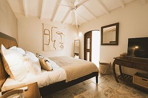 La Villa Hibiscus