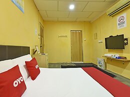 OYO 90535 Wakaf Bharu Inn