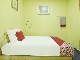 OYO 90535 Wakaf Bharu Inn