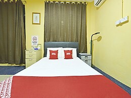 OYO 90535 Wakaf Bharu Inn
