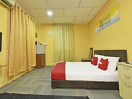 OYO 90535 Wakaf Bharu Inn