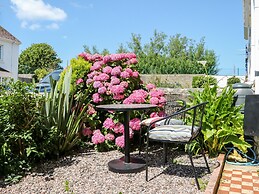 Mazey Cottage