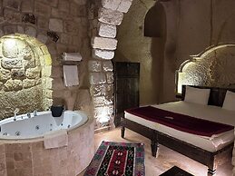 Under Cave Hotel