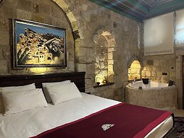 Under Cave Hotel