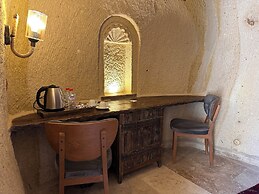 Under Cave Hotel