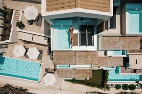 SOMNUS SUITES