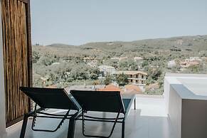 SOMNUS SUITES