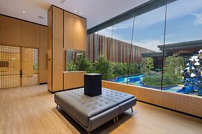 M Resort & Hotel