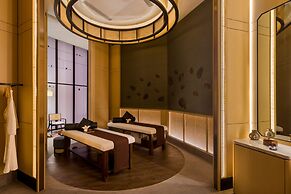 M Resort & Hotel