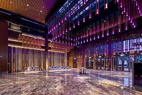 M Resort & Hotel