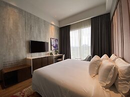 M Resort & Hotel
