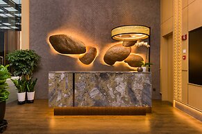 M Resort & Hotel