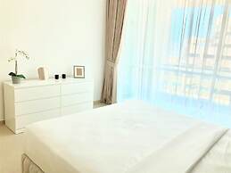 Luxurious Stay at the Walk JBR
