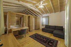Apa Mountain Lodge