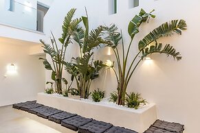 Alenor City Hotel