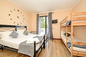 A.G. Holiday Hotel