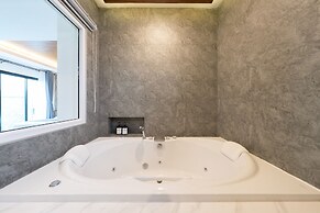 Poonsiri Varich Pool Villa Aonang